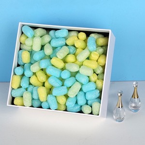 Biodegradable-packing-peanuts-1