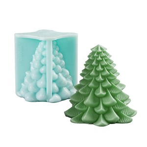Christmas-Tree-Candle-Molds-0