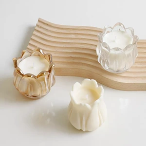 Flower-Shaped-Candle-Jars-1