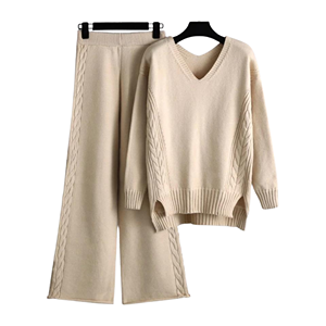 Luxury-Knitted-Loungewear-Set-0
