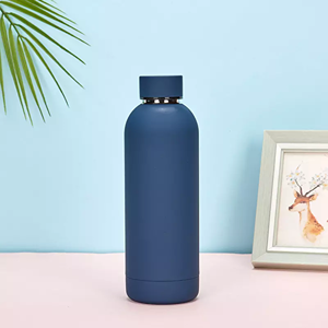 Vacuum-Insulated-Water-Bottles-1